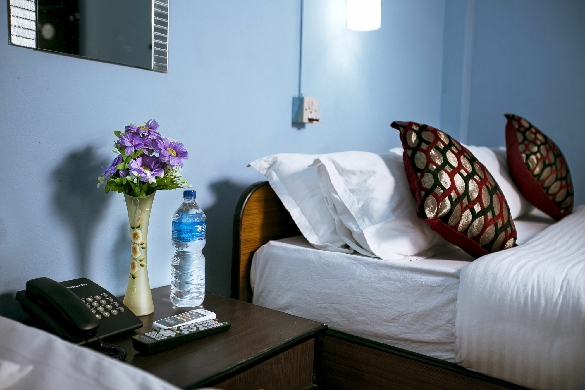 Sauraha Nana Hotel Buitenkant foto
