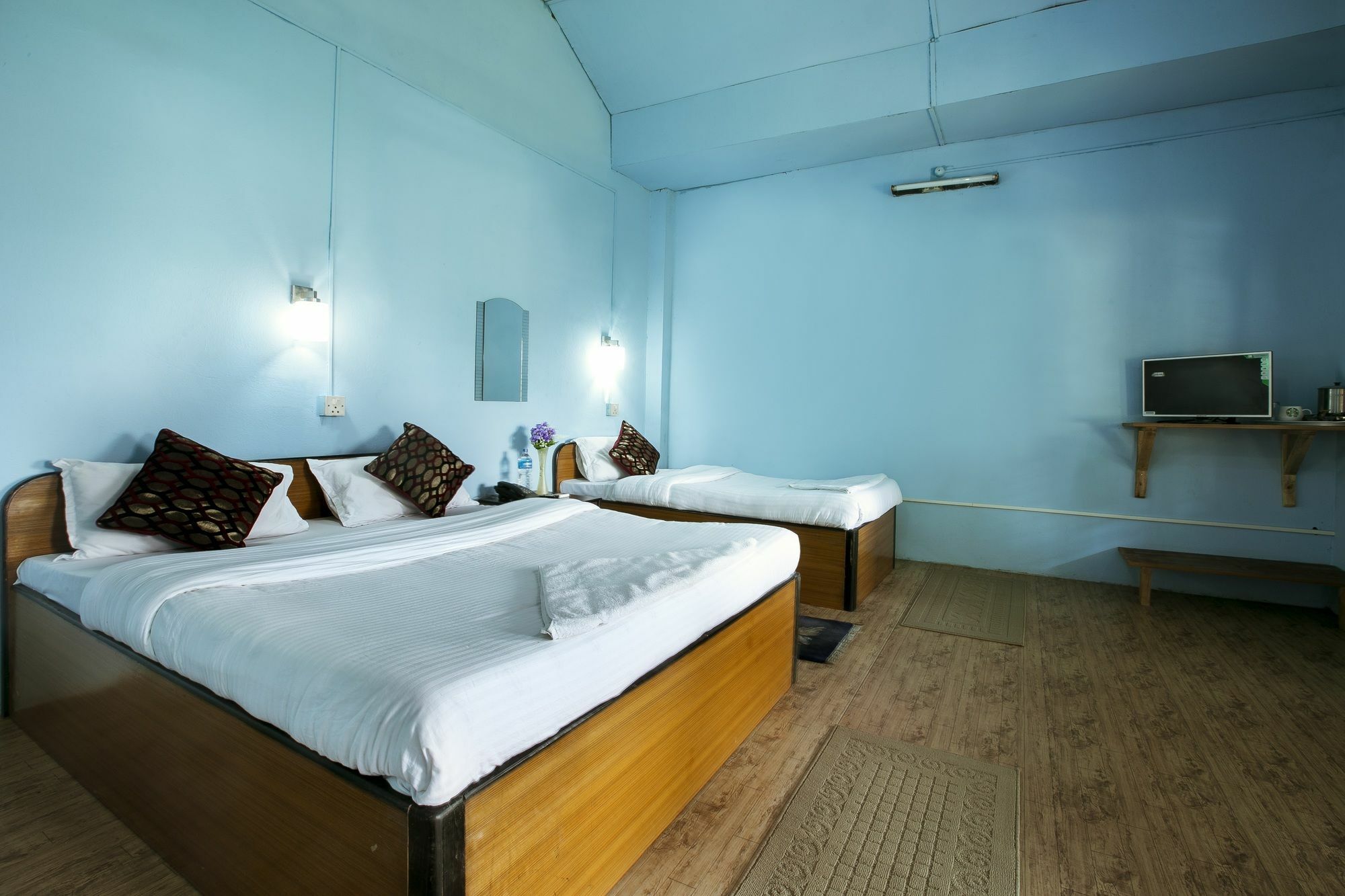 Sauraha Nana Hotel Buitenkant foto